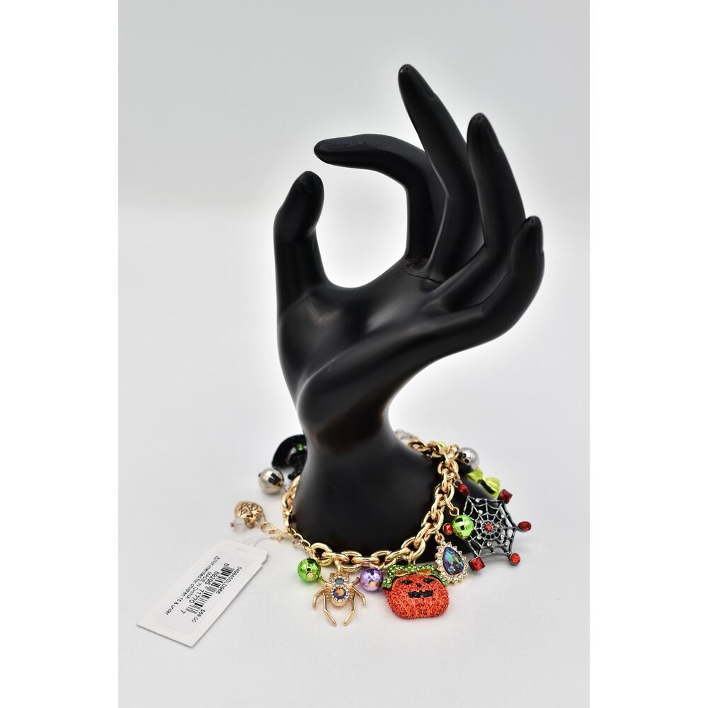 Betsey Johnson Halloween Charm Bracelet Pumpkin Spider Web Witch Hat Spider BinD - Picture 8 of 12